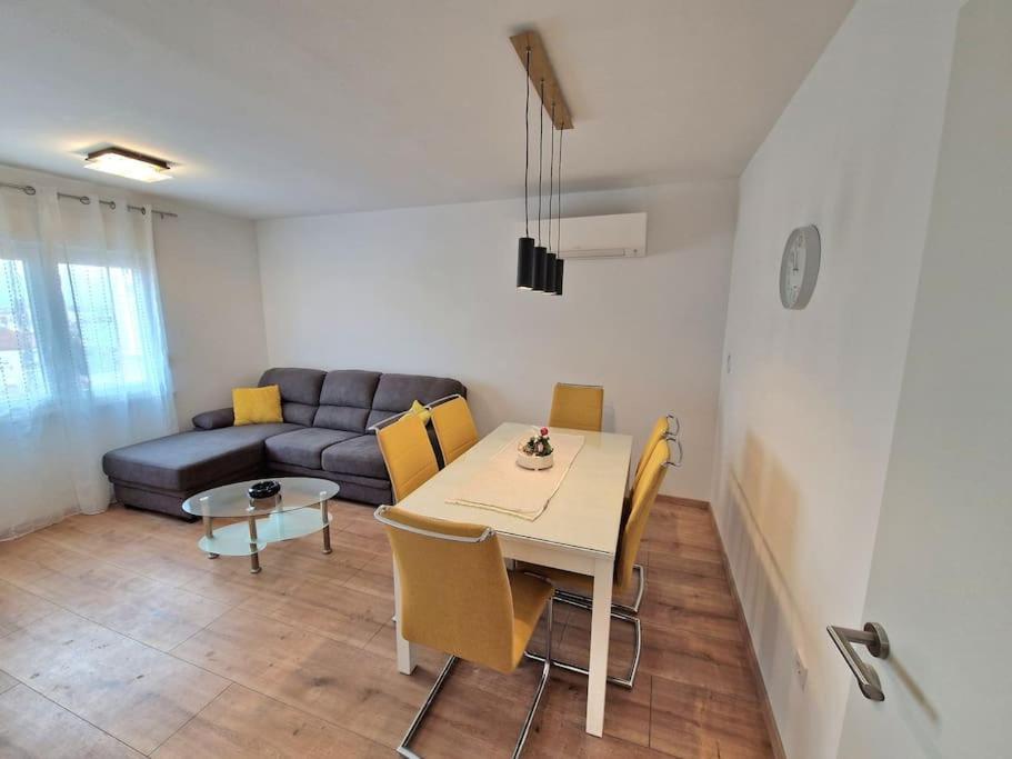 Appartement Novi Nps Pula